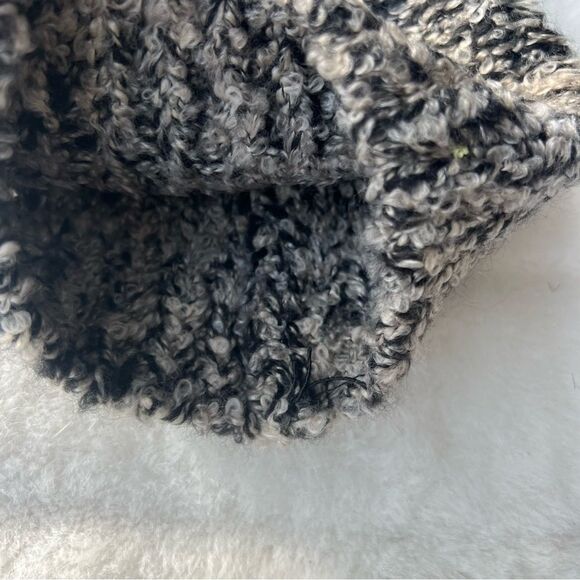 Do Everything In Love Beanie w/Pom Black & Neutrals, so soft! NWT🏷 - Picture 6 of 12